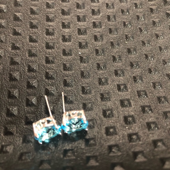 EARRINGS PIERCED LAB CREATED LIGHT SAPPHIRE - Picture 3 of 3